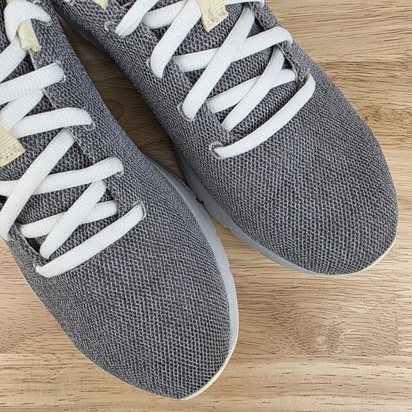 Kuru Flex Via Sneakers Womens 8.5 Dove Gray Pale Lime Athletic Walking Shoes‎